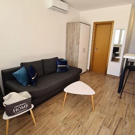 Studio Apartman Kiara بول المظهر الخارجي الصورة
