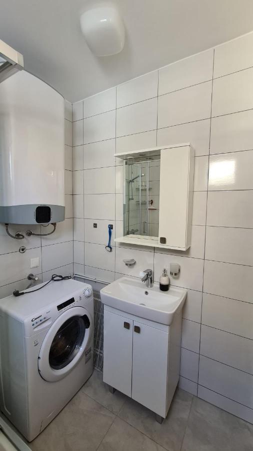 Studio Apartman Kiara بول المظهر الخارجي الصورة
